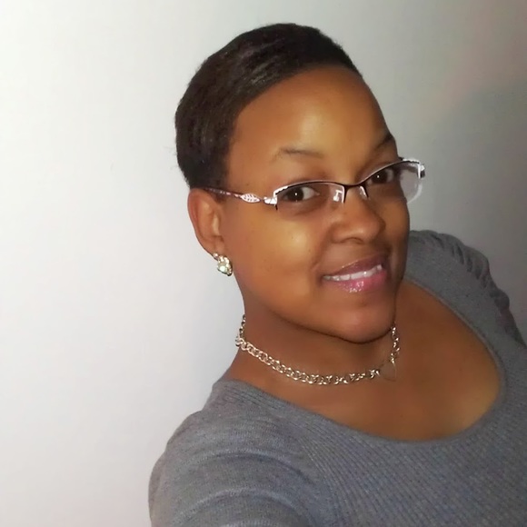 Meet your Posher, Willona - Picture 1 of 1